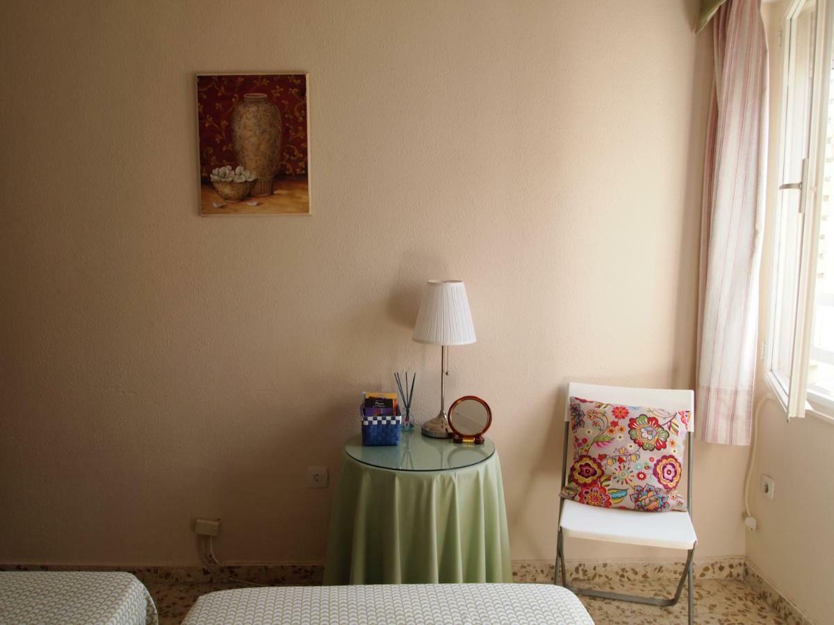 Habitaciones Frente A La Playa Malaga Exterior photo